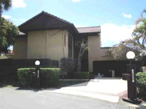 California Club Homes, 1050 NE 203rd Ter, Ives Estates, Florida 33179, image 2