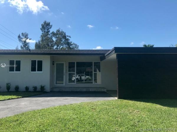 Twin Lakes Manor, 6380 SW 63rd Ave, South Miami, Florida 33143, image 2