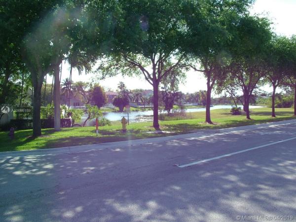 Gardens At Huntington, 15220 SW 49th St, Miramar, Florida 33027, image 2