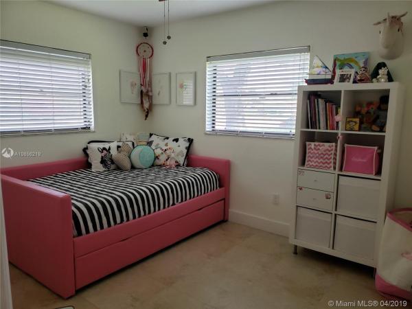 Pine Acres, 10322 SW 113th St, Kendall, Florida 33176, image 2