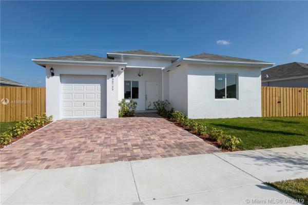 Graceland Estates North, 30775 SW 158th Path, Leisure City, Florida 33033, image 2