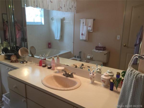 Mayte, 15145 SW 172nd St, Richmond West, Florida 33187, image 2