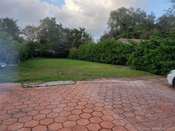 Coral Villas, 6355 SW 35th St, Coral Terrace, Florida 33155, image 2