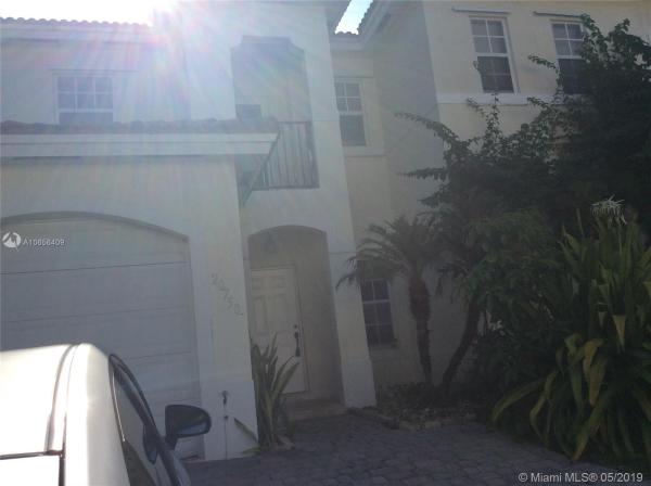 Saga Bay Townhomes, 20750 SW 79th Pl, Cutler Bay, Florida 33189, image 2