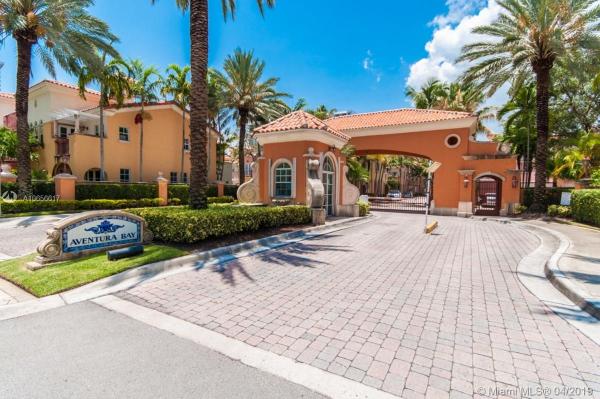 Aventura Bay Townhomes, 18480 NE 30th Ct, Aventura, Florida 33160, image 2