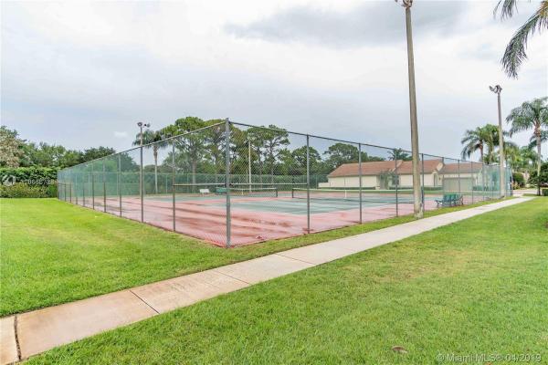 Lexington Lakes, 10092 Lexington Cir N, Boynton Beach, Florida 33436, image 2