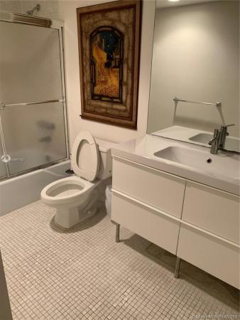 Ocean Reserve, 19370 Collins Ave #323, Sunny Isles Beach, Florida 33160, image 2