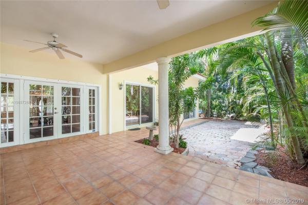 Riviera, 625 JERONIMO DR, Coral Gables, Florida 33146, image 2