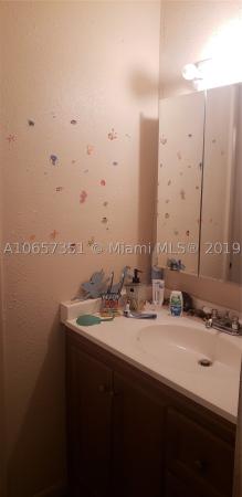 Blueberry Hill, 5622 Blueberry Ct #169, Lauderhill, Florida 33313, image 2
