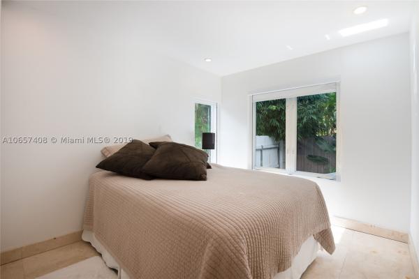 Biscayne Beach, 955 Stillwater Dr, Miami Beach, Florida 33141, image 2