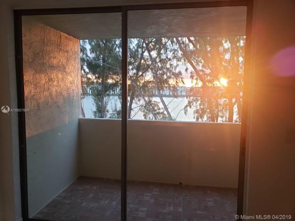 Samari Lake East, 10090 NW 80th Ct #1536, Hialeah Gardens, Florida 33016, image 2