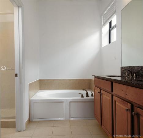 Champion Lakes, 930 NE 191st St, Ives Estates, Florida 33179, image 2