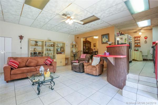 Coral Way Village, 8500 SW 33rd Ter, Westchester, Florida 33155, image 2