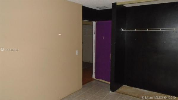 Forest Glen Townhouses, 4739 Orleans Ct #D, West Palm Beach, Florida 33415, image 2