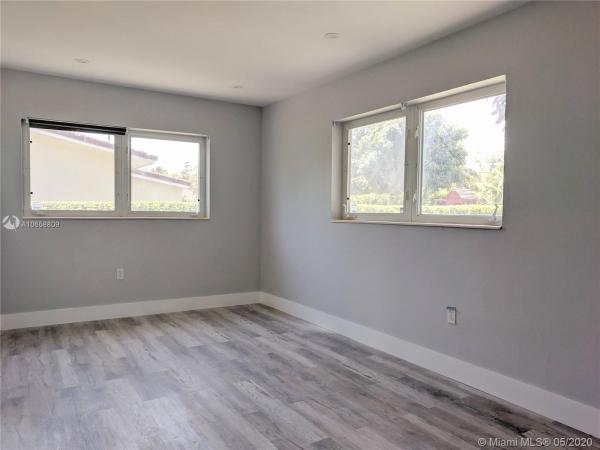 Suniland Manor, 13020 SW 82nd Ave, Pinecrest, Florida 33156, image 2