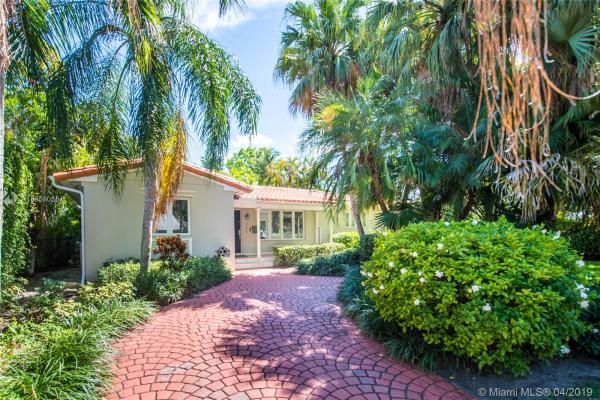 Coconut Grove Manor, 328 Manor Pl, Coral Gables, Florida 33133, image 2