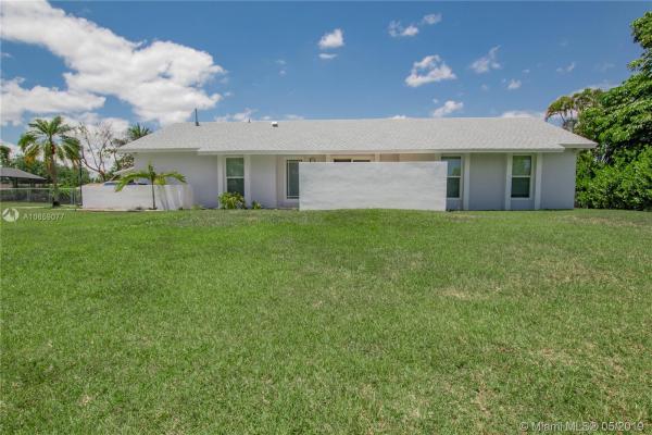 Bel Aire, 18542 SW 89th Ct, Cutler Bay, Florida 33157, image 2