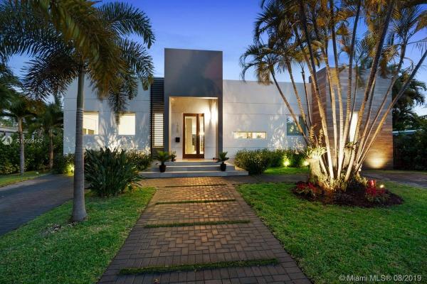Keystone Point, 1950 Alamanda Dr, North Miami, Florida 33181, image 2