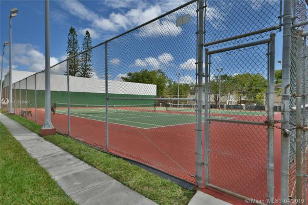 Village Of Kings Creek, 7910 Camino Real #N109, Glenvar Heights, Florida 33143, image 2