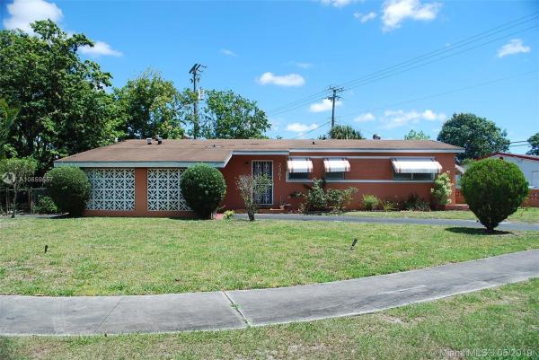 Bell Gardens, 2361 NW 191st St, Miami Gardens, Florida 33056, image 2