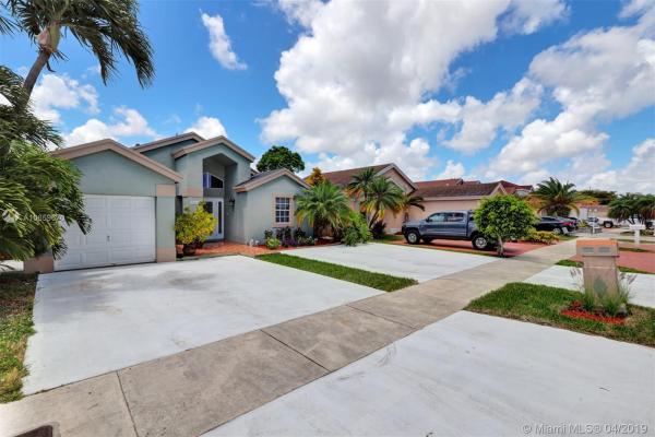 Roger Homes, 15568 SW 138th Pl, Richmond West, Florida 33177, image 2