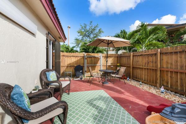 Terra Lakes Villas, 6420 SW 129th Pl #201, Kendale Lakes, Florida 33183, image 2