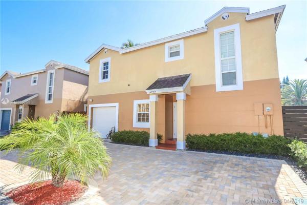 Encore, 14722 SW 90th Ter, The Hammocks, Florida 33196, image 2