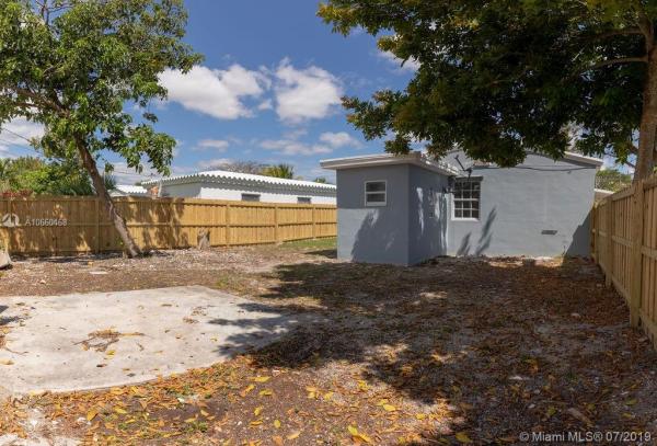 Fulford By The Sea, 1598 NE 182nd St, North Miami Beach, Florida 33162, image 2