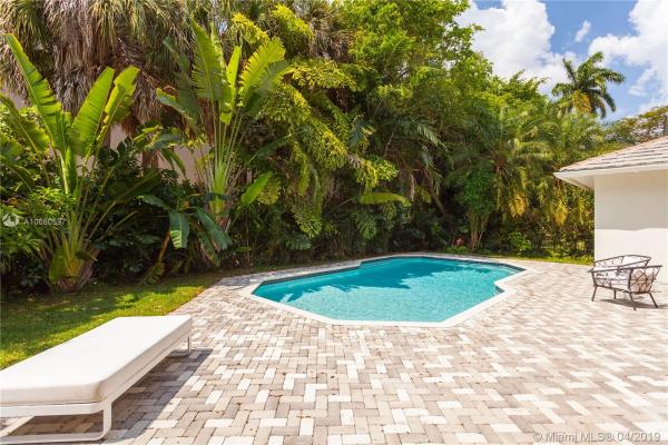 Parkside Village, 5700 SW 85th St, South Miami, Florida 33143, image 2