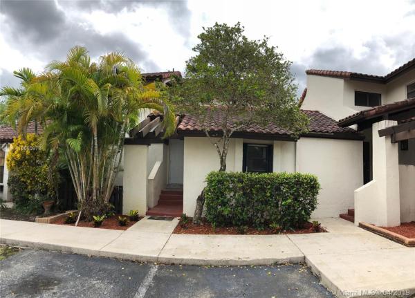 Village Homes In The Crossings, 13245 SW 111th Ter #30-3, The Crossings, Florida 33186, image 2