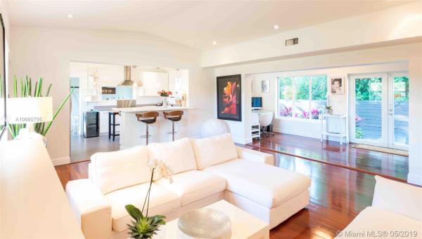 Rodrigo Homes, 9000 N Miami Ave, El Portal, Florida 33150, image 2