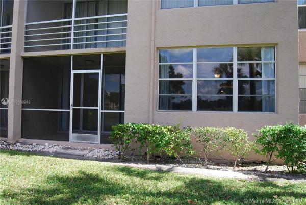 Tangerine Of Pine Island Ridge, 9420 Tangerine Pl #106, Davie, Florida 33324, image 2
