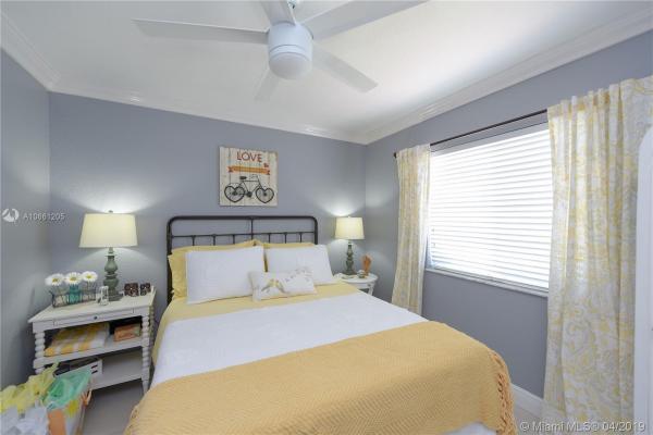 Adventure Homes, 14821 SW 141st Ter, Country Walk, Florida 33196, image 2