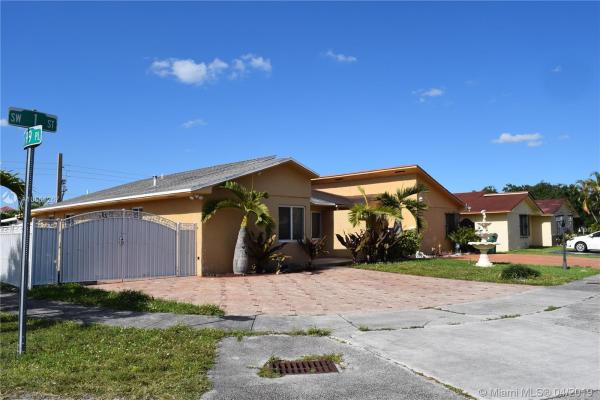 9973 SW 1st St, Fountainebleau, Florida 33174, image 2