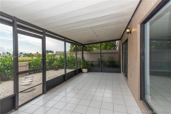Briar Bay Townhouse Estates, 9226 SW 136th St Cir, Kendall, Florida 33176, image 2