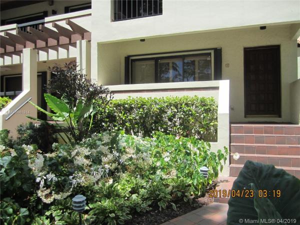 Biltmore Court Villas, 2600 Cardena St #9, Coral Gables, Florida 33134, image 2