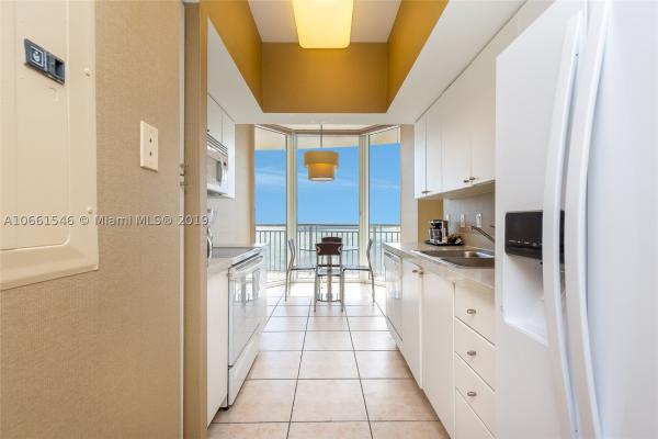 DoubleTree By Hilton Ocean Point Resort & Spa, 17375 Collins Ave #LPH-2702, Sunny Isles Beach, Florida 33160, image 2