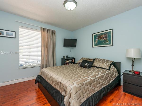 Catalina, 9842 SW 222nd, Cutler Bay, Florida 33190, image 2