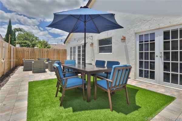 Weitzer At The Hammocks, 9831 SW 154th Pl, The Hammocks, Florida 33196, image 2