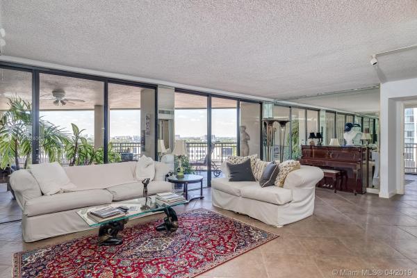Yacht Harbour, 2901 S Bayshore Dr #14G, Miami, Florida 33133, image 2