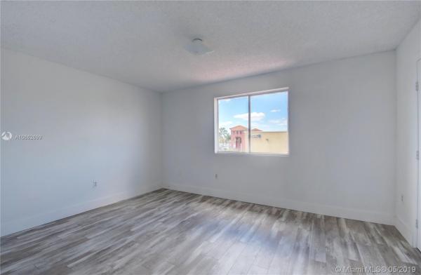 Ibis Villas At Miami Gardens, 18862 NW 86th Ct #4002, Hialeah, Florida 33015, image 2