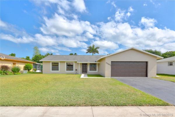 Orange Tree Lakes, 12501 SW 10th Ct, Davie, Florida 33325, image 2