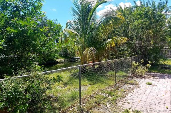 Carol City, 17101 NW 47th Ct, Miami Gardens, Florida 33055, image 2
