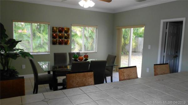 Twin Lake Shores Central, 13032 SW 141st St, Three Lakes, Florida 33186, image 2