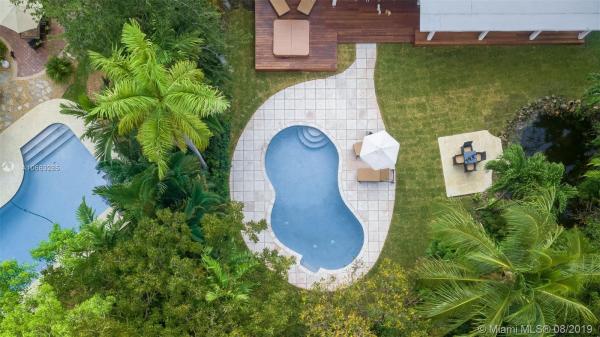 Bay Point, 4760 Bay Point Rd, Miami, Florida 33137, image 2