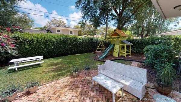 Riviera, 5511 Sardinia St, Coral Gables, Florida 33146, image 2
