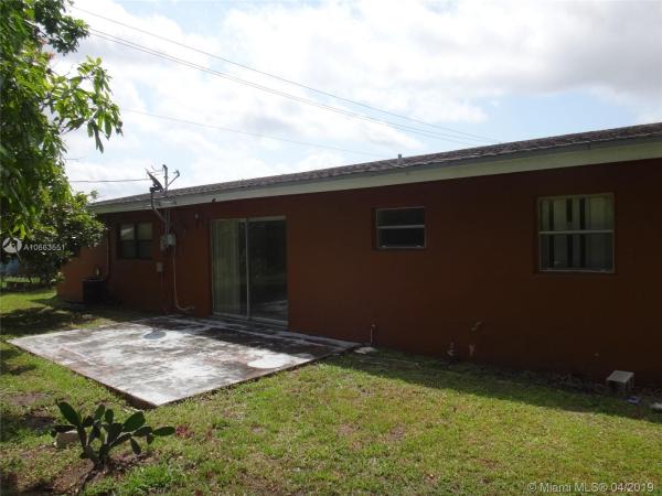 Windward Estates, 1935 NW 191st St, Miami Gardens, Florida 33056, image 2