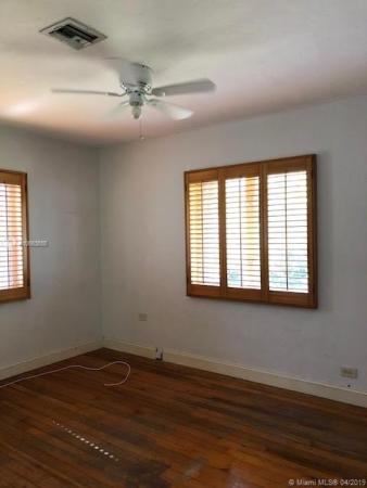Eleda, 4141 Barbarossa Ave, Miami, Florida 33133, image 2