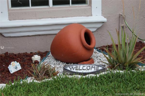 Monaco Estates At Kendall, 16267 SW 97th St 0, The Hammocks, Florida 33196, image 2