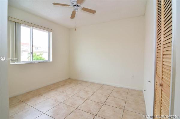 Paradise Villas, 8066 NW 10th St #8, Fountainebleau, Florida 33126, image 2